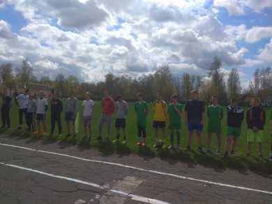 В Ленинском районе состоялась товарищеская встреча по футболу