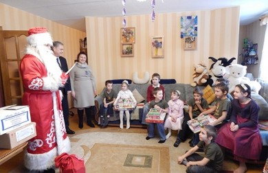 Эстафету акции «Наши дети» подхватила администрация Ленинского района Бобруйска