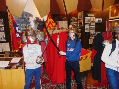 Выставка костюмов и вооружения «По следам рыцарства»