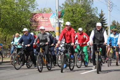 Первомай в Бобруйске стартовал массовым велопробегом