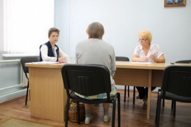 В августе центральной темой работы в округе депутата Ирины Рынейской была подготовка к новому учебному году