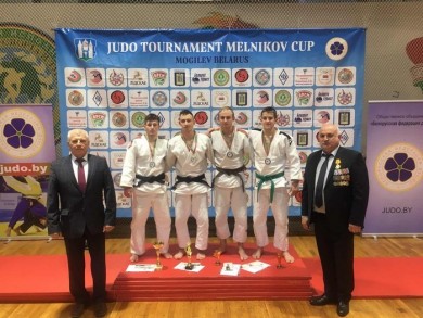 Комплект медалей завоевали дзюдоисты Бобруйска на Первенстве Республики Беларусь
