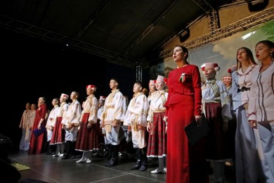 Бобруйчане приняли участие в акции «Споем гимн вместе» в День Независимости