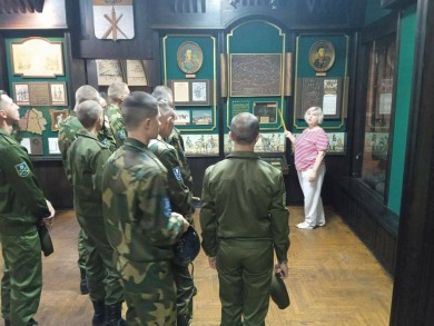 Военнослужащие 147-го зенитного ракетного полка приобщились к истории Бобруйщины