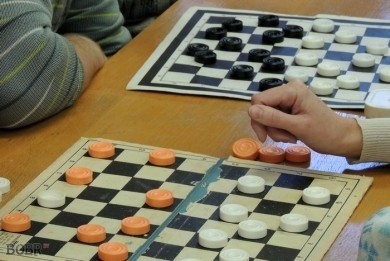 В Ленинском районе прошел турнир по шашкам среди инвалидов