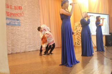 В Ленинском районе г. Бобруйска прошел конкурс молодых талантов «Тебе пою, Бобруйск!»