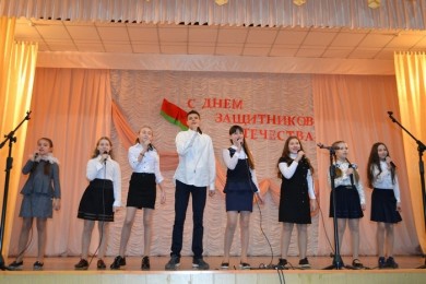 Учащиеся Центра  творчества г. Бобруйска поздравили  с праздником защитников Отечества