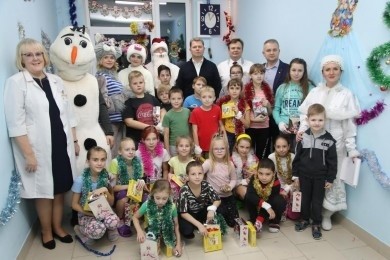 Наступает праздник звонкий! Новогодняя благотворительная акция «Наши дети» шагает по Бобруйску