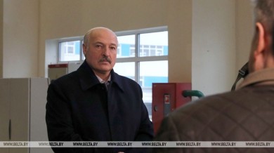 Лукашенко хочет "основательно поговорить" с Си Цзиньпином о китайских подрядчиках, проваливших проекты в Беларуси