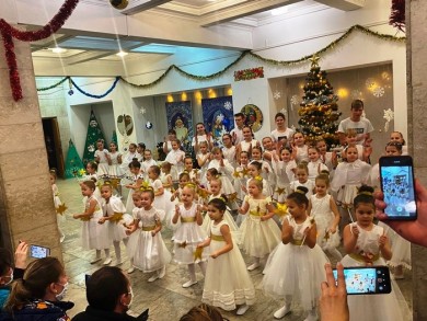 20 декабря в УК «Центр досуга и творчества г.Бобруйска» прошёл новогодний отчётный концерт  танцевальных студий «Dance time» и «Лаборатория танца»