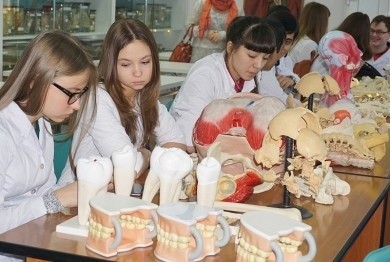 ГУО «Средняя школа № 6 г. Бобруйска» объявлен набор учащихся в X профильный медицинский класс