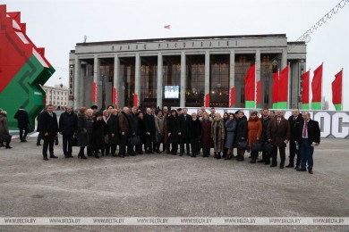 Делегаты VI Всебелорусского народного собрания уже прибывают во Дворец Республики