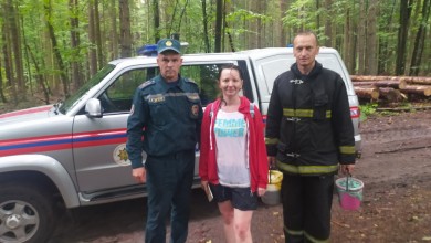 Спасатели помогли гражданке выбраться из леса
