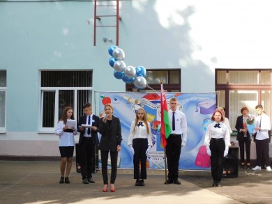 Громкие и радостные звонки возвестили о начале нового учебного года в школах Бобруйска