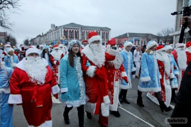 Театрализованное шествие Дедов Морозов и Снегурочек пройдет 17 декабря