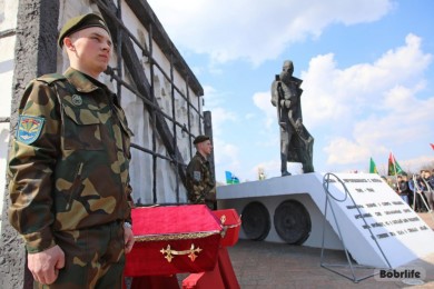 В Бобруйске прошла торжественная церемония передачи останков бойцов, погибших в годы Великой Отечественной войны. Дополнено