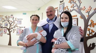«Женщины и дети — приоритет приоритетов». Почему Александр Лукашенко всегда выступает за поддержку семейных ценностей