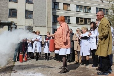 Вопросам обеспечения пожарной безопасности была посвящена встреча с медработниками Бобруйской поликлиники №1