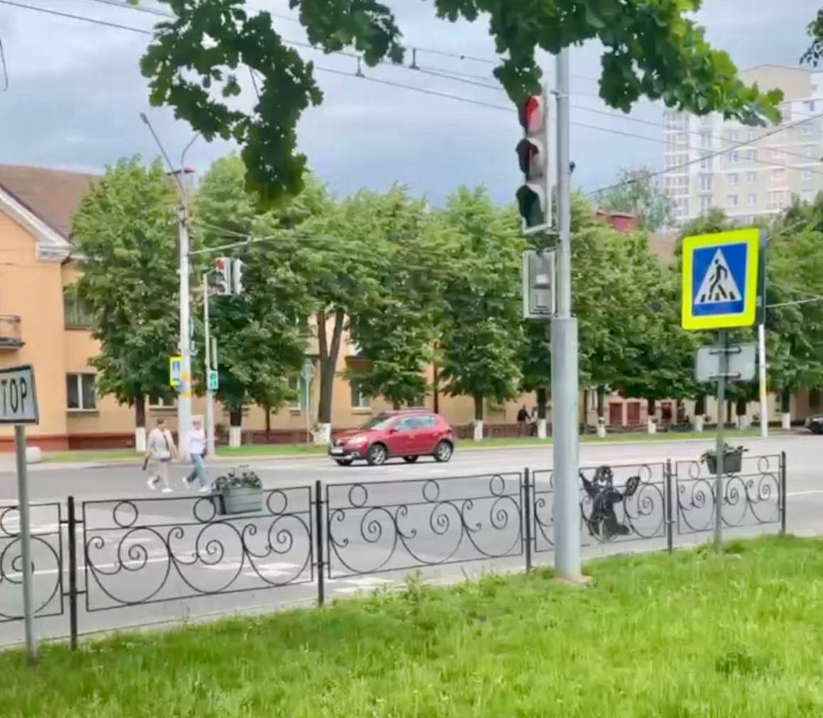 Для удобства. В Бобруйске на улице Минской появится новый островок безопасности