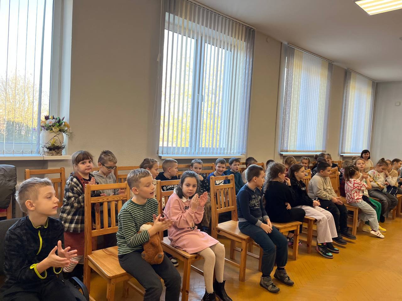 Осенние каникулы в УК «Центр досуга и творчества г. Бобруйска» проходят не только весело, но и полезно. Молодые специалисты Центра организовали и провели викторину, посвящённую профилактике ЗОЖ.