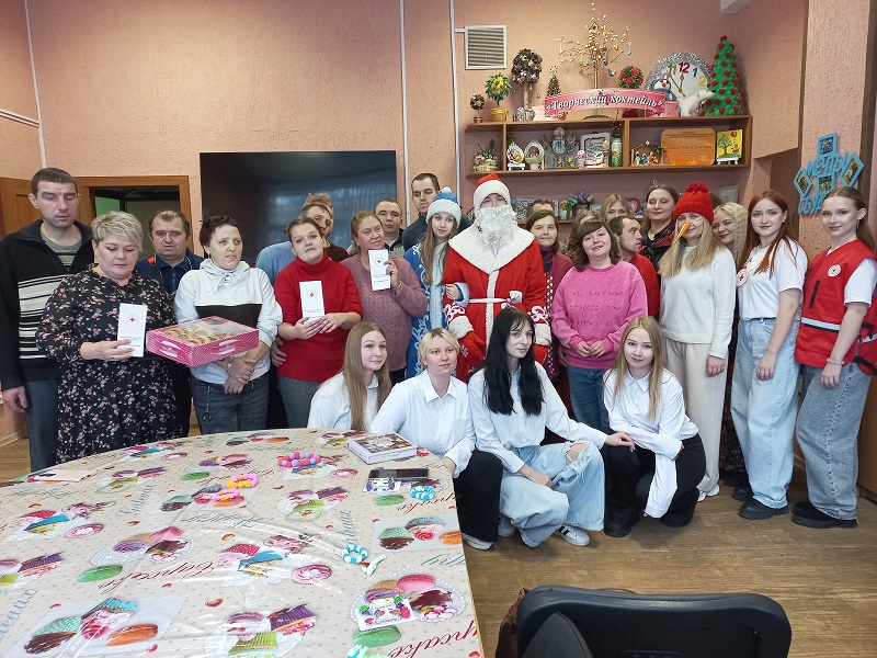 В отделении социальной реабилитации, абилитации инвалидов центра социального обслуживания населения Ленинского района г. Бобруйска состоялось праздничное мероприятие «Свет в каждом сердце», приуроченное ко Дню инвалидов Республики Беларусь. 