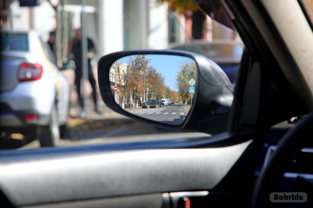 «Просто покататься». Правоохранители напоминают об ответственности за угон автомобиля