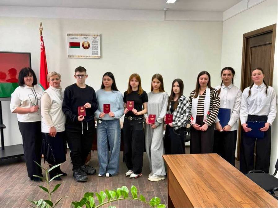 Закон в деталях: как будущие специалисты проверили свои правовые знания ко Дню Конституции