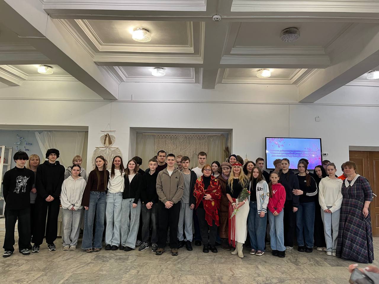 4 марта в УК «Центр досуга и творчества г. Бобруйска» распахнула свои двери удивительная выставка декоративно-прикладного искусства «Жаночых рук цудоўныя ўзоры»