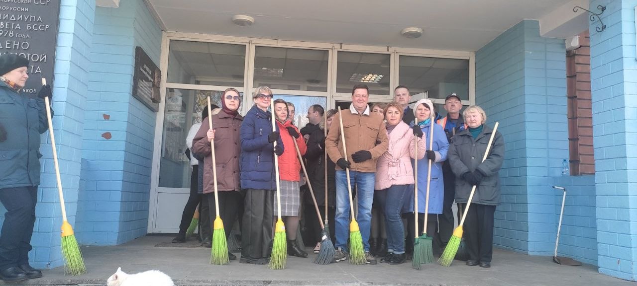 Чистота — дело общее. В Ленинском районе г. Бобруйска проходит месячник по благоустройству.