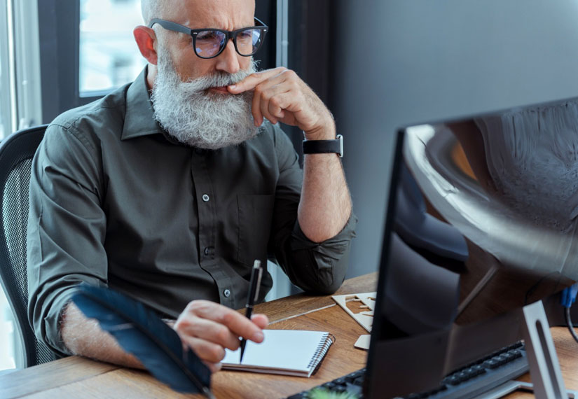 Вопрос: Мне исполнилось 75 лет. Являюсь индивидуальным предпринимателем, нахожусь в стадии ликвидации. Будет ли мне выплачиваться доплата к пенсии как неработающему пенсионеру, достигшему 75-летнего возраста?