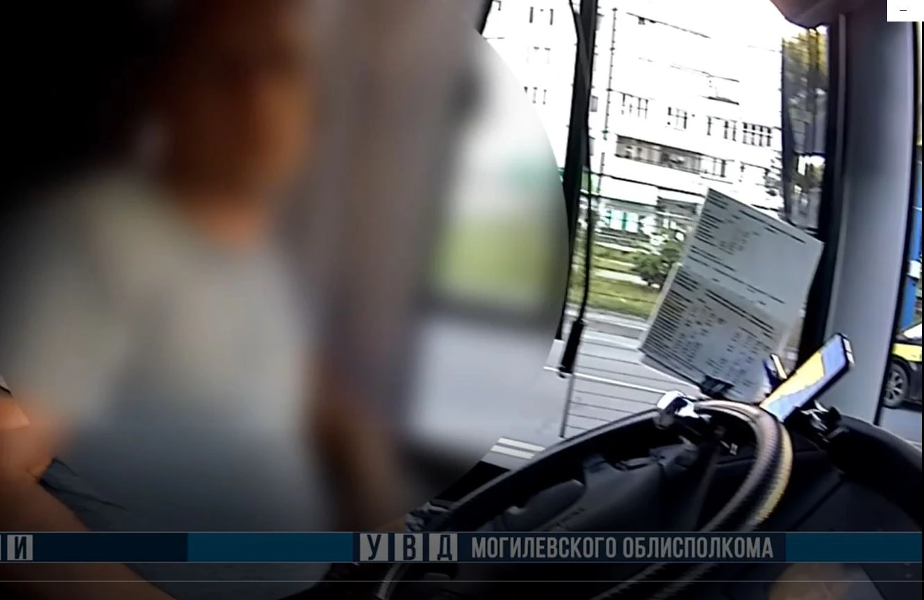 Предотвратили трагедию: сотрудники ГАИ сняли с линии пьяного водителя автобуса
