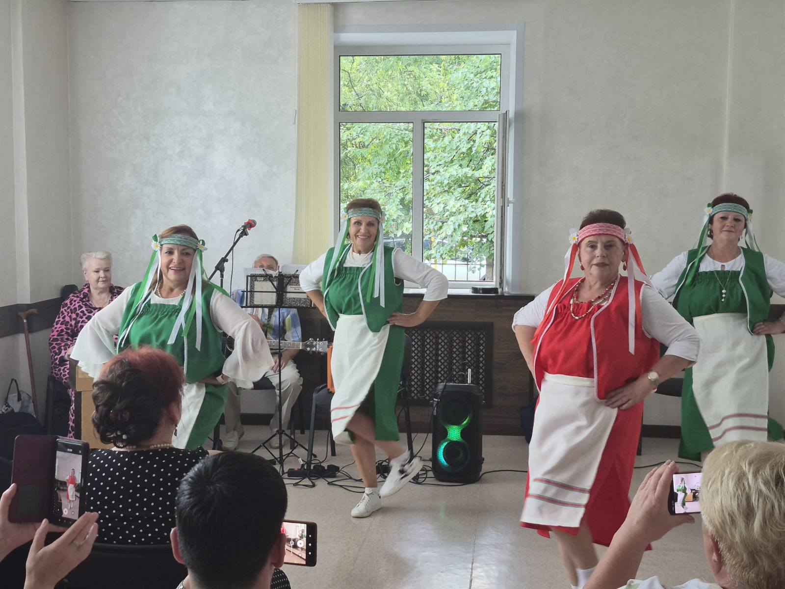 «Квітней, родная Беларусь»